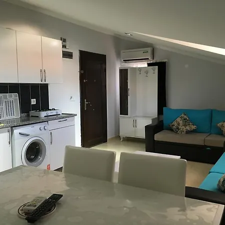 Apart Otel Manolya 3*