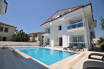 Apart Otel Manolya 3*